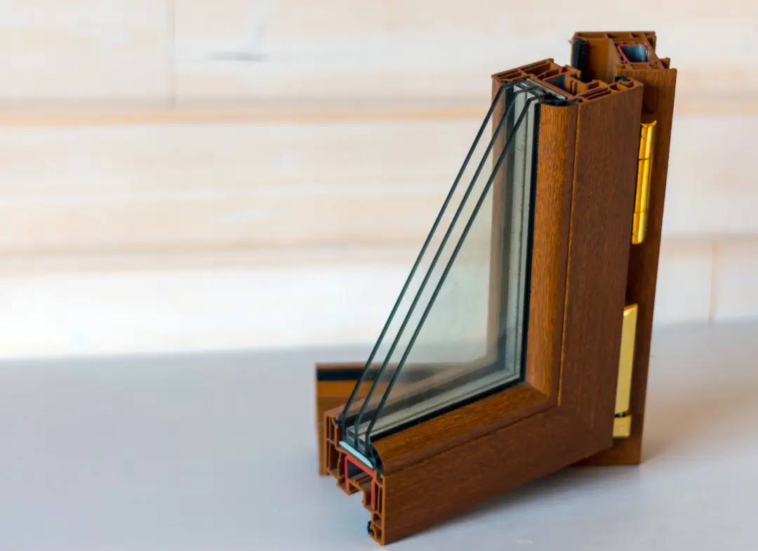 Installation de fenêtre en bois sur mesure Giberville